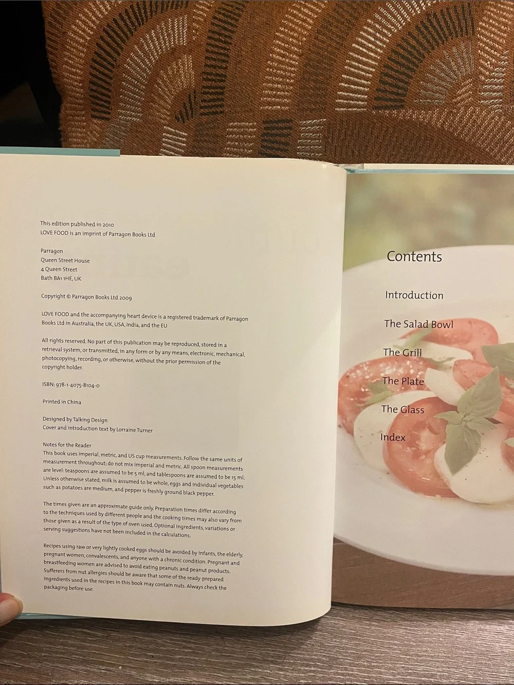 Outdoor Eating Cookbook - Easy Dishes to Cook at Home